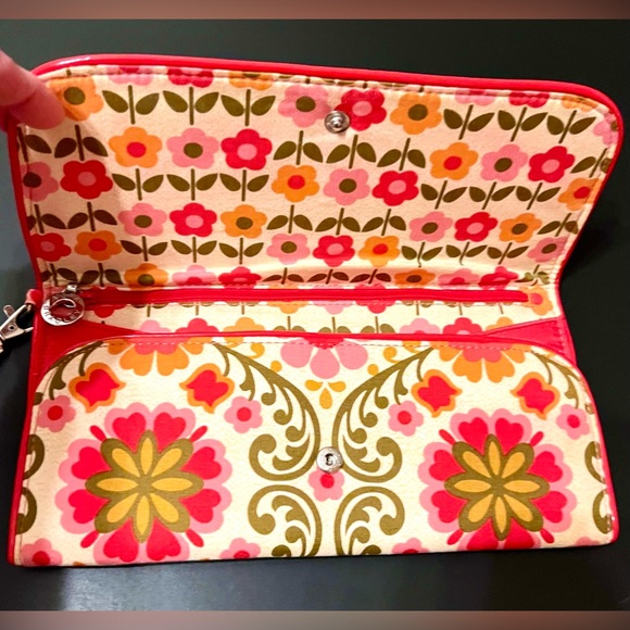 Vera Bradley Retired Clutch Wristlet Making Waves Folkloric, Like New - Picture 6 of 9